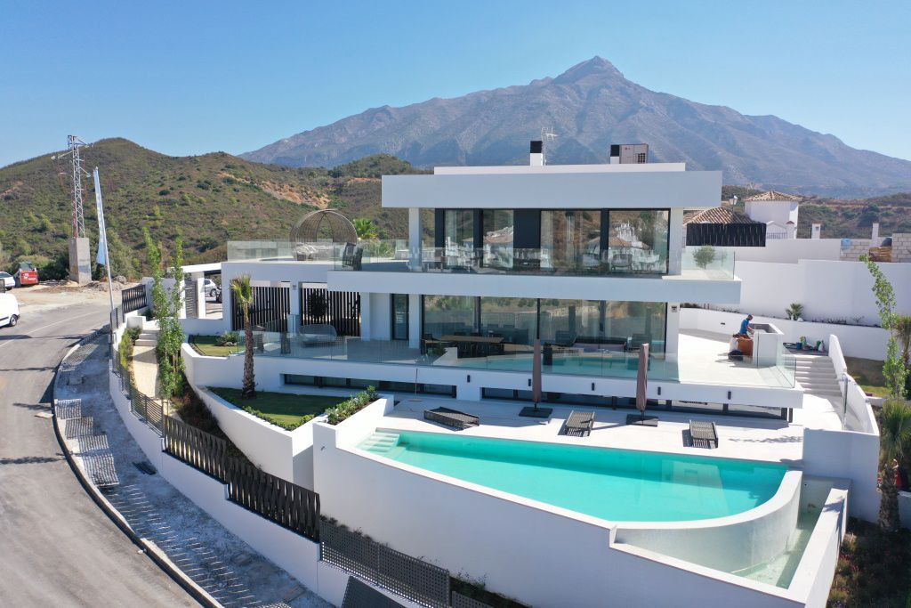 Villa in Nueva Andalucia, Malaga, Spanien 4 Schlafzimmer, 440 m2 Nr. 53400