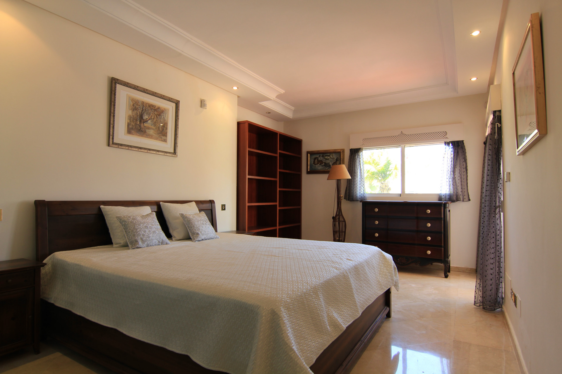 Duplex a Marbella, Malaga, Spagna 5 camere da letto, 475 mq. N° 53550