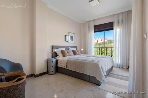 Villa for sale in Estepona, Malaga, Spain 4 bedrooms, 276 sq.m. No. 52961 - photo 9