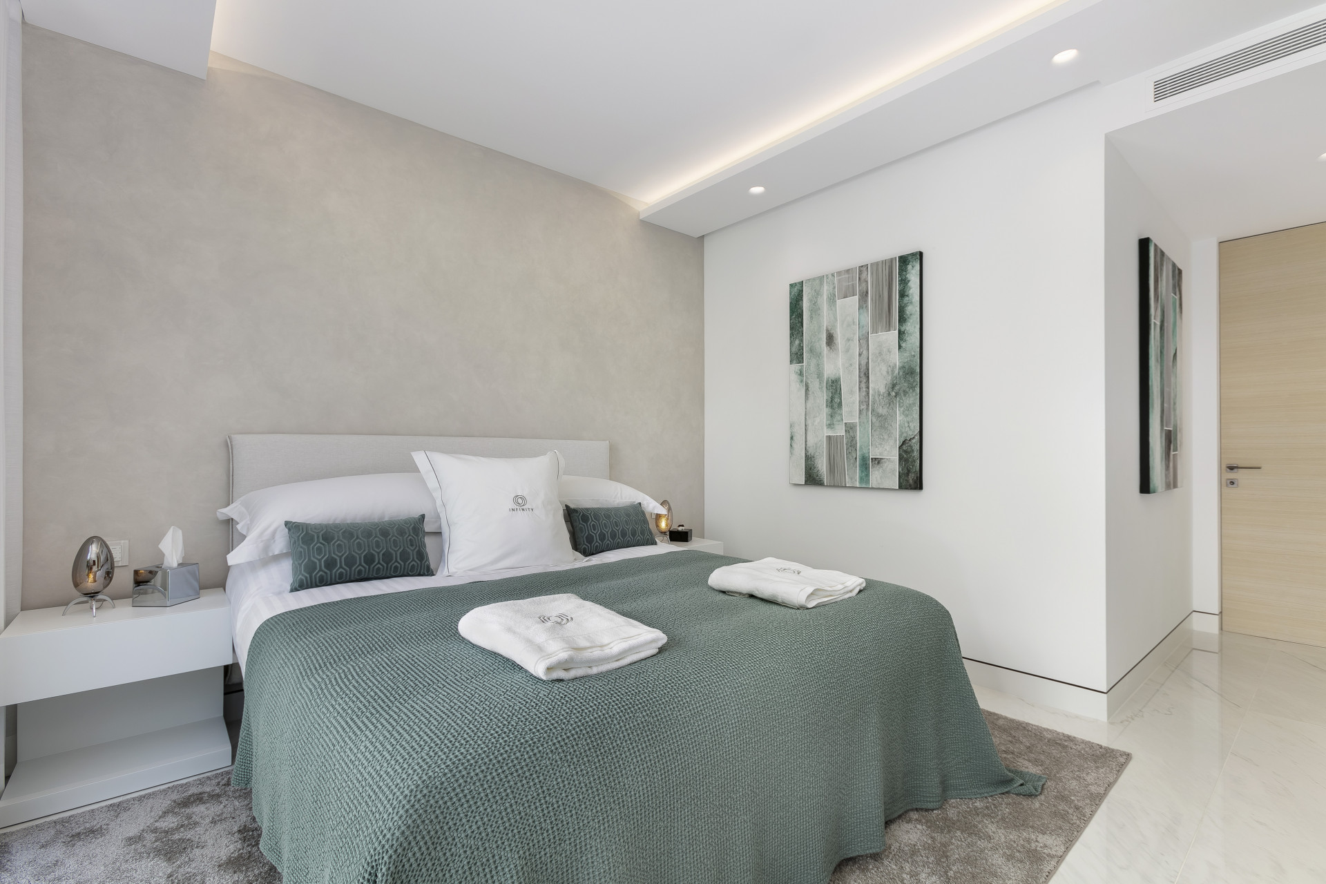 Apartament w Estepona, Malaga, Hiszpania 4 sypialnie, 300 mkw. nr 53525