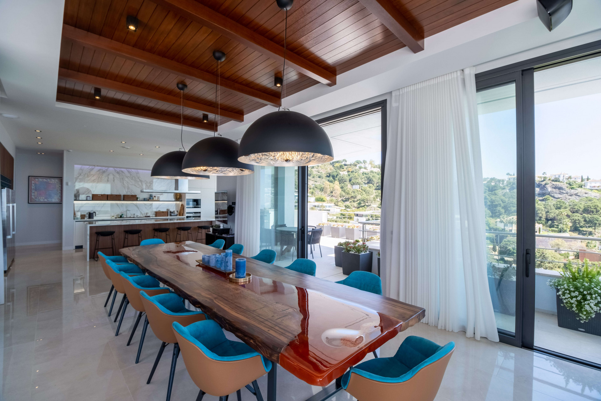Villa in Benahavis, Malaga, Spanien 12 Schlafzimmer, 1339 m2 Nr. 53529