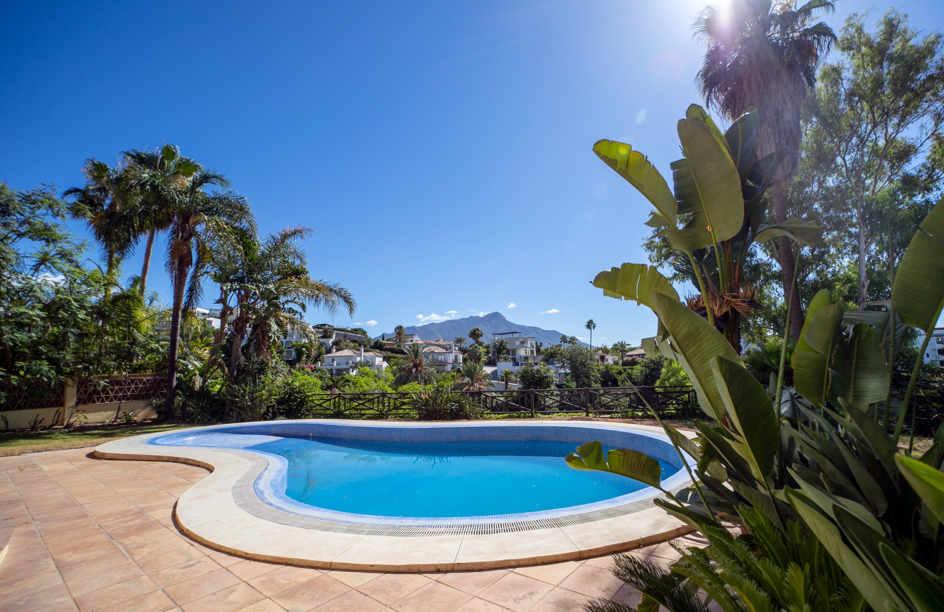 Huvila El Herrojo, Malaga, Espanja 6 makuuhuonetta, 579 m2 No. 53578