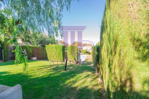 Townhouse for sale Cap Salou, Tarragona, Spain 3 bedrooms, 205 sq.m. No. 53635 - photo 13