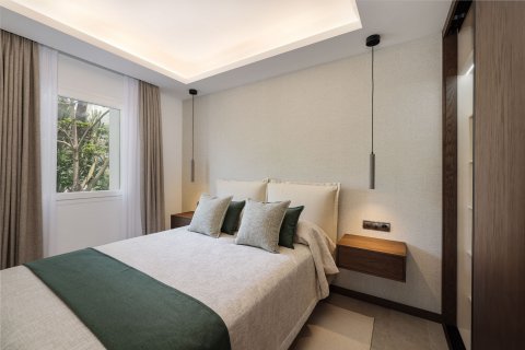 Apartment for sale in Marbella, Malaga, Spain 4 bedrooms, 127 sq.m. No. 53574 - photo 2