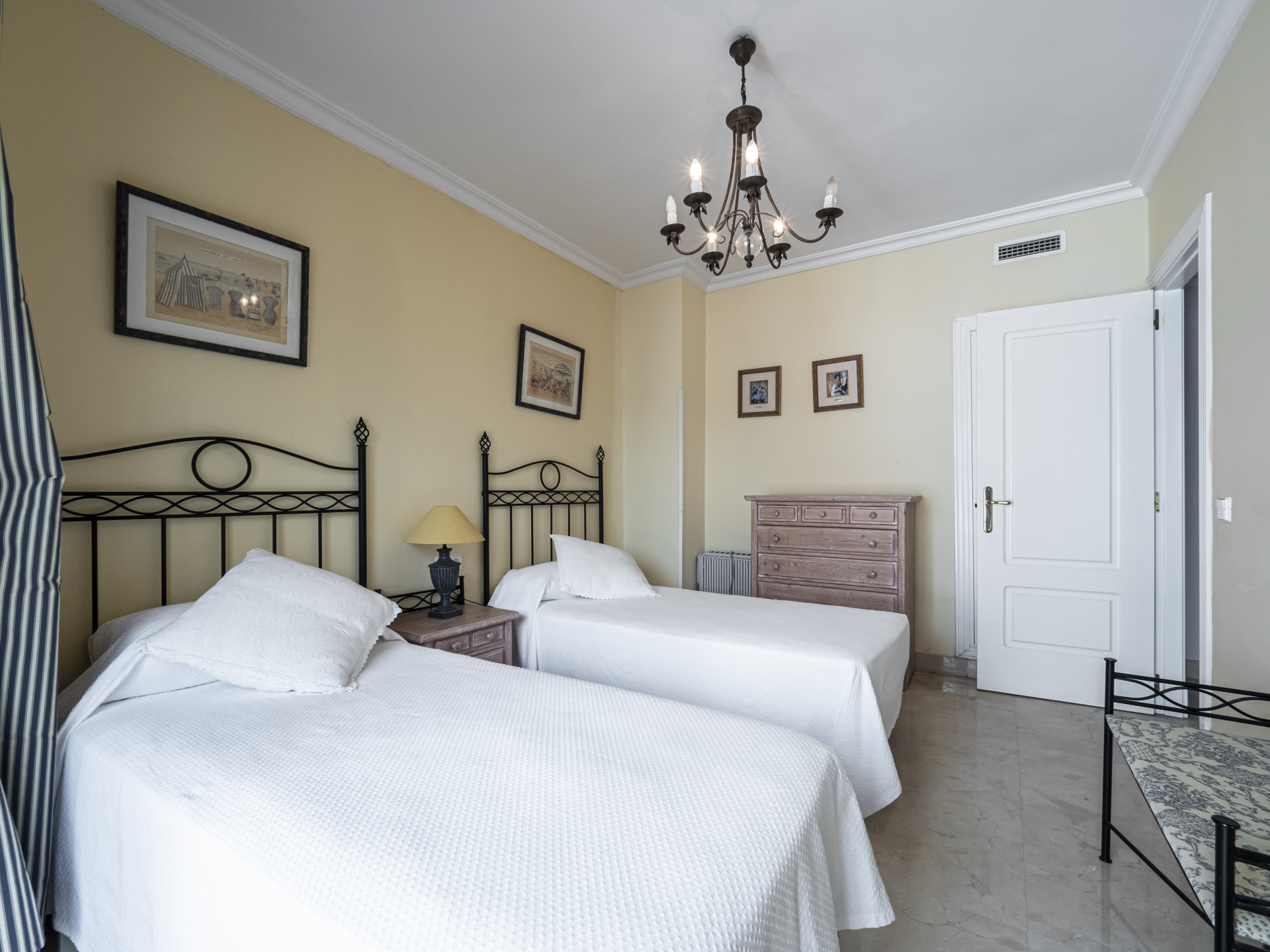 Apartament w Marbella, Malaga, Hiszpania 2 sypialnie, 124 mkw. nr 53526