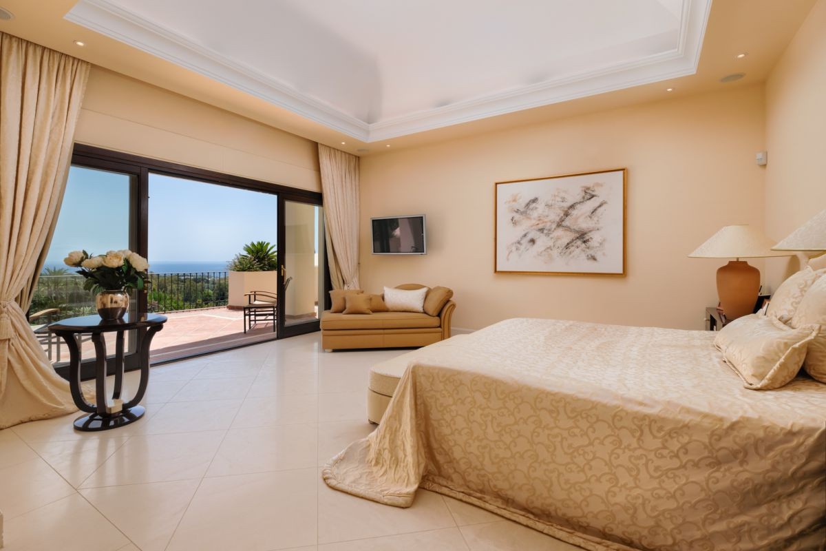 Huvila Marbella Golden Mile, Malaga, Espanja 5 makuuhuonetta, 1025 m2 No. 53465
