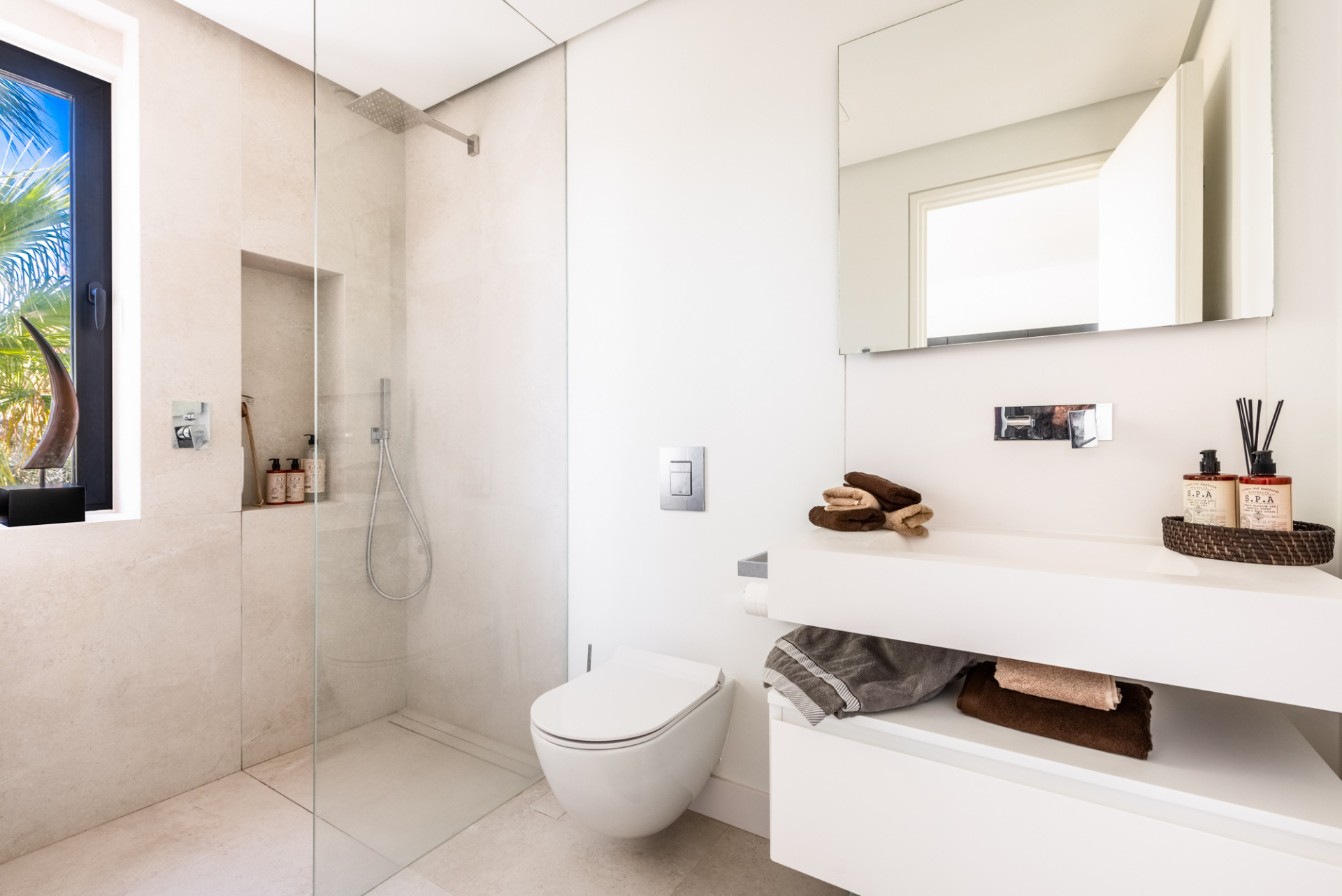 Villa i Marbella Golden Mile, Malaga, Spanien 5 sovrum, 393 kvm. Nr. 53570