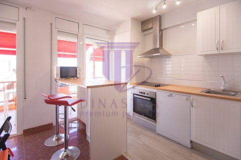 Apartment for sale in Salou, Tarragona, Spain 2 bedrooms, 66 sq.m. No. 53634 - photo 11