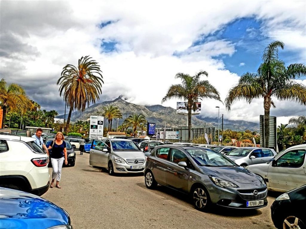 Propiedad comercial en Marbella, Málaga, España 1 dormitorio, 514 m2 No. 53442