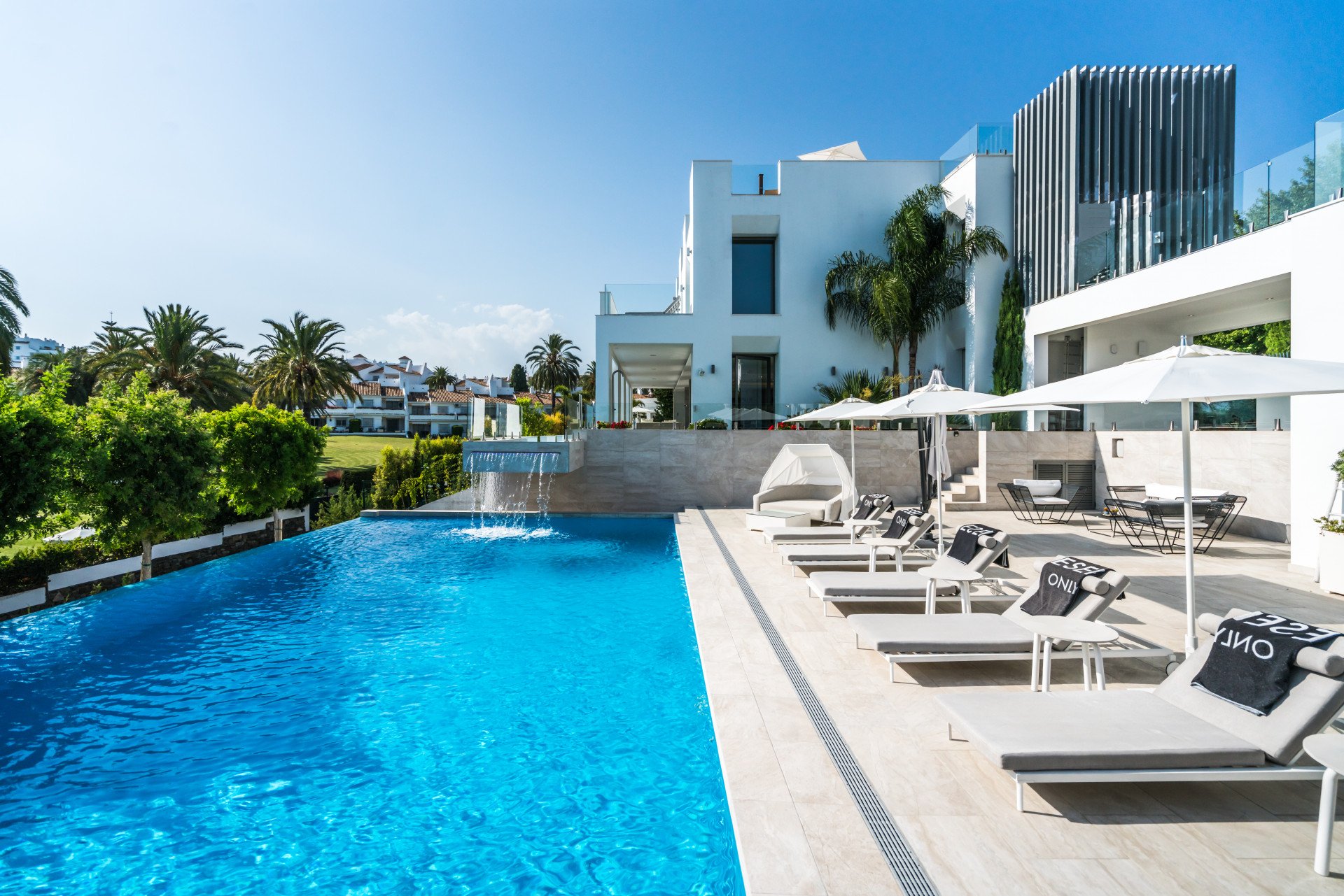Villa in Nueva Andalucia, Malaga, Spain 11 bedrooms, 1150 sq.m. No. 53506