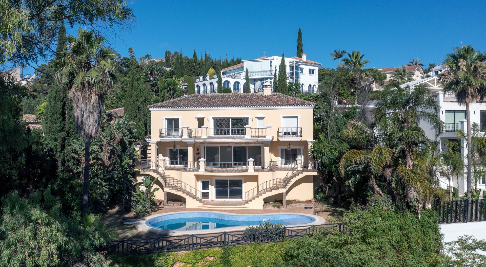 Huvila El Herrojo, Malaga, Espanja 6 makuuhuonetta, 579 m2 No. 53578