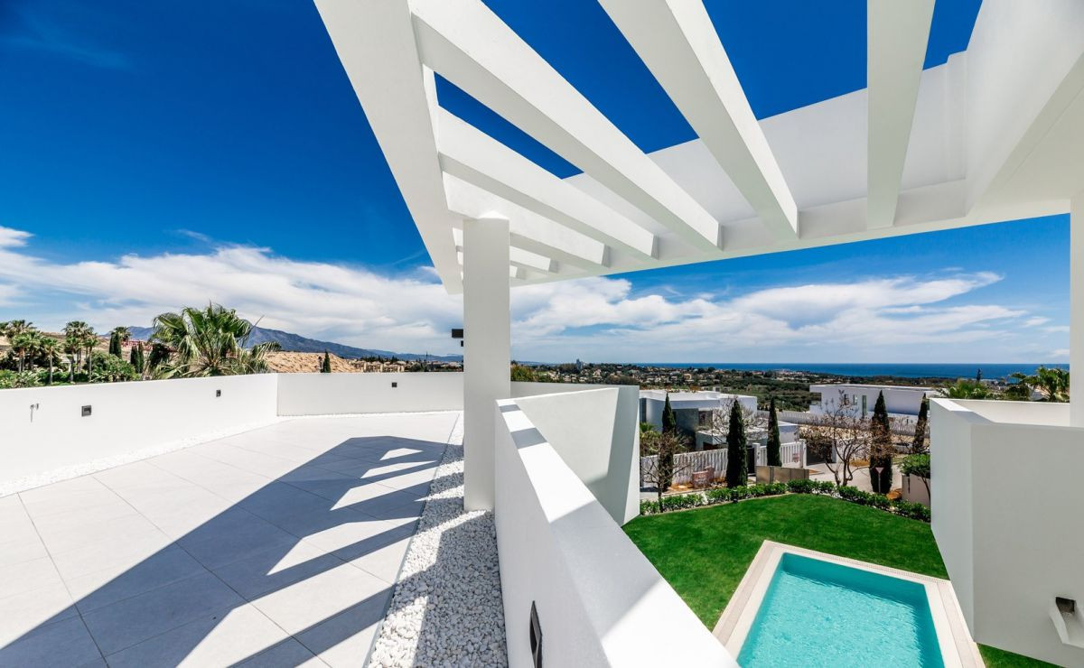 Villa i Benahavis, Malaga, Spanien 5 sovrum, 520 kvm. Nr. 53478