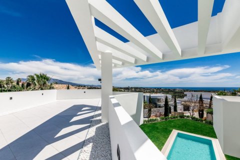 Villa for sale in Benahavis, Malaga, Spain 5 bedrooms, 520 sq.m. No. 53478 - photo 9