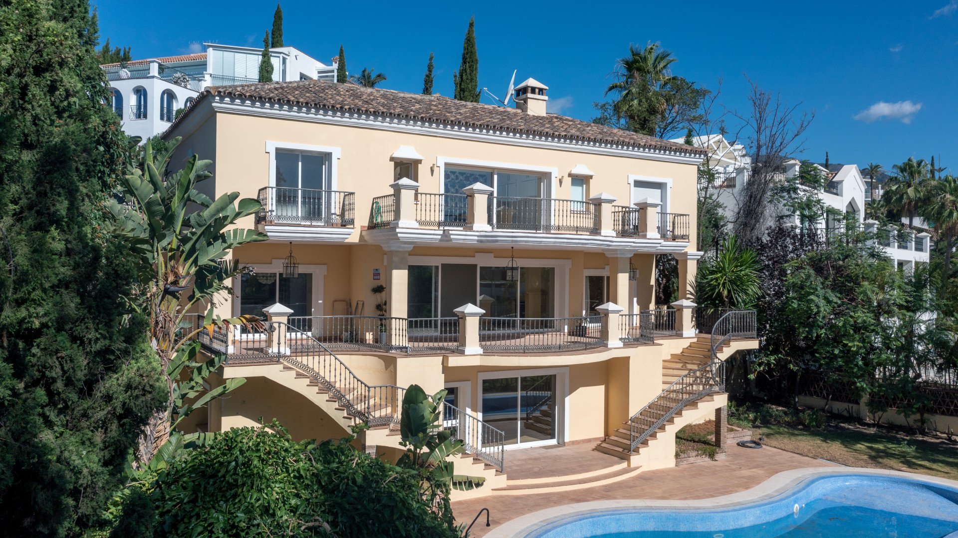 Huvila El Herrojo, Malaga, Espanja 6 makuuhuonetta, 579 m2 No. 53578