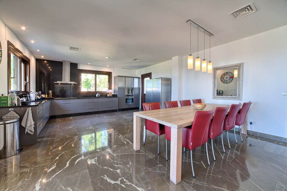 Villa in Benahavis, Malaga, Spain 5 bedrooms, 761 sq.m. No. 53362
