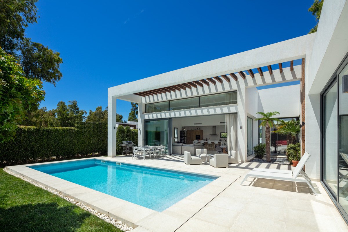Willa w Estepona, Malaga, Hiszpania 4 sypialnie, 315 mkw. nr 53553
