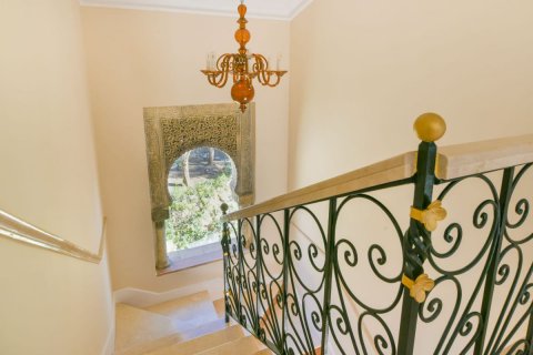 Villa for sale in Rio Real, Malaga, Spain 5 bedrooms, 497 sq.m. No. 53457 - photo 16