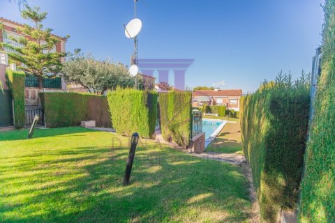 Townhouse for sale Cap Salou, Tarragona, Spain 3 bedrooms, 205 sq.m. No. 53635 - photo 10