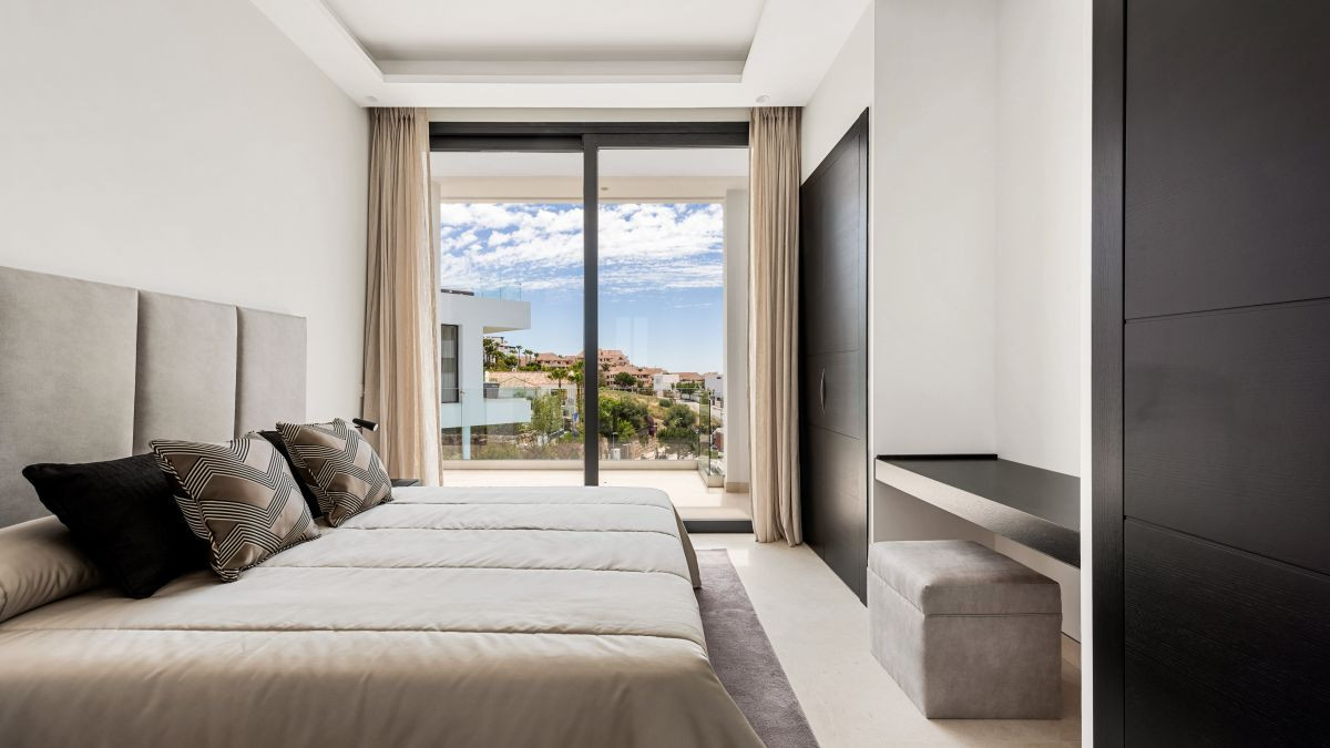 Villa à La Alqueria-El Paraíso, Malaga, Espagne 5 chambres, 862 m2 No. 53380