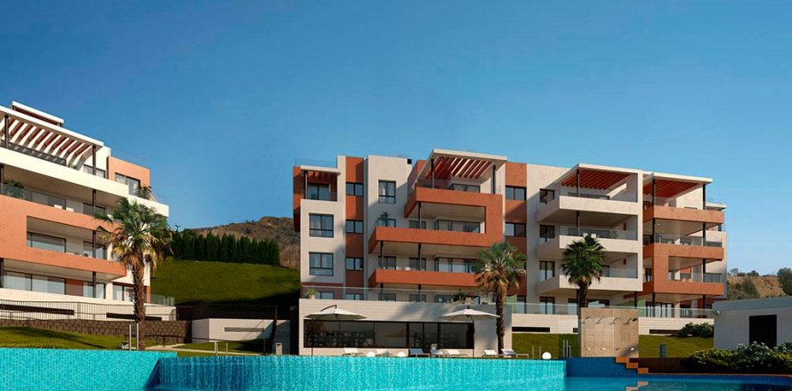 Apartment in Fuengirola, Malaga, Spain 2 bedrooms, 96 sq.m. No. 52810
