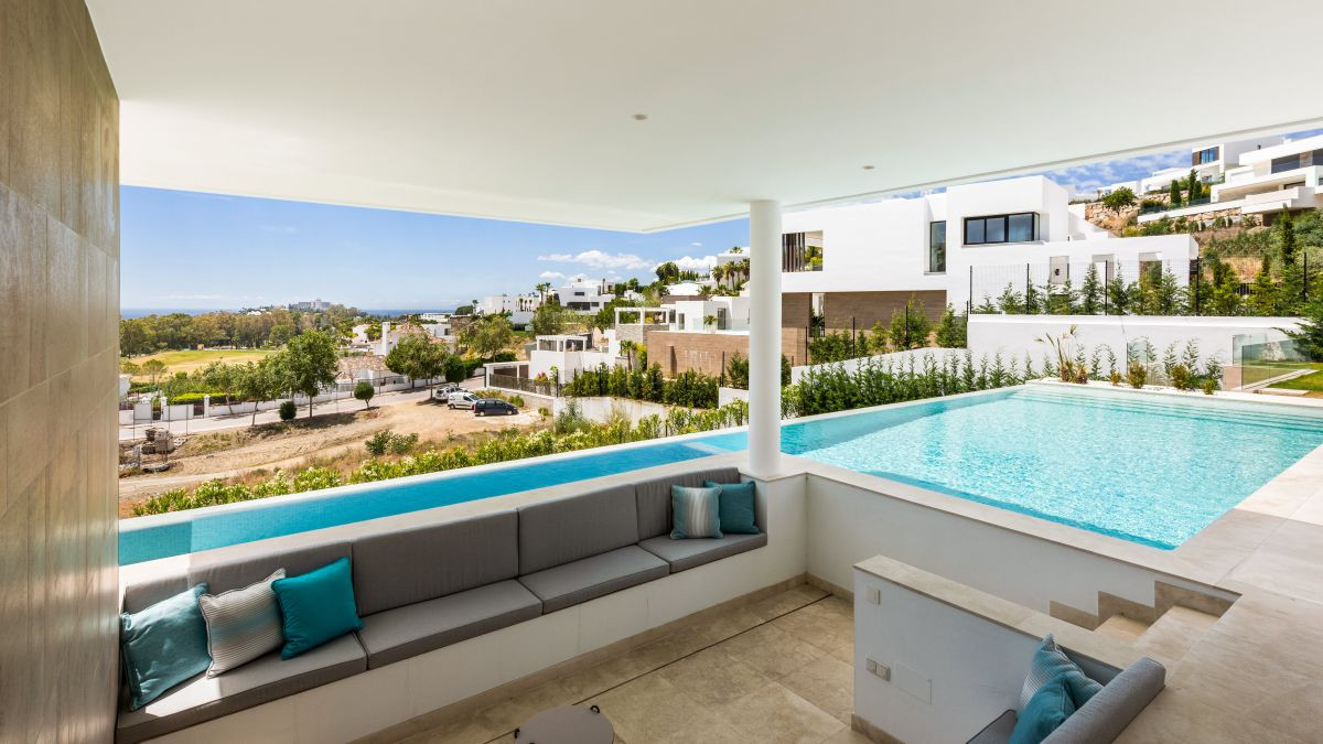 Villa à La Alqueria-El Paraíso, Malaga, Espagne 5 chambres, 862 m2 No. 53380