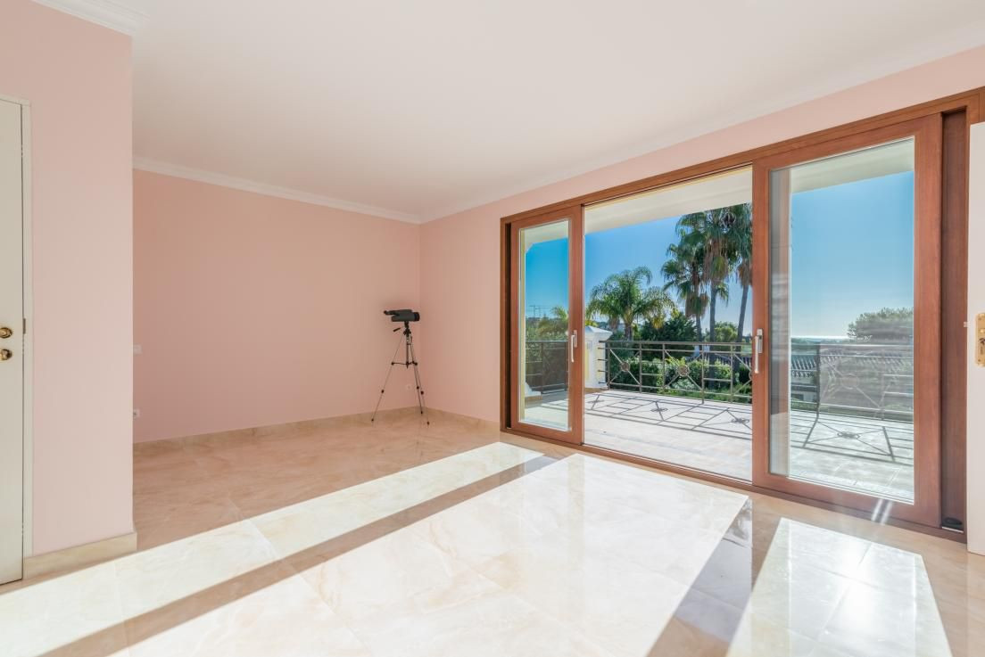 Huvila Hacienda Las Chapas, Malaga, Espanja 5 makuuhuonetta, 565 m2 No. 53464