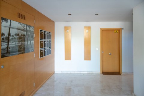 Apartment for sale in Salou, Tarragona, Spain 3 bedrooms, 115 sq.m. No. 53617 - photo 11
