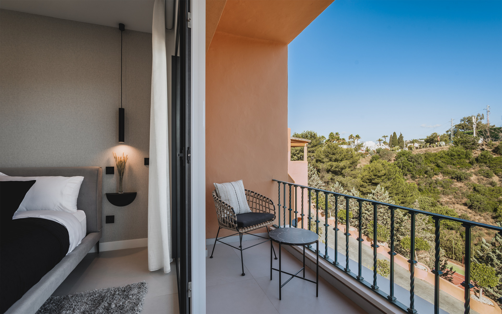 Bliźniak w Nueva Andalucia, Malaga, Hiszpania 3 sypialnie, 294 mkw. nr 53579