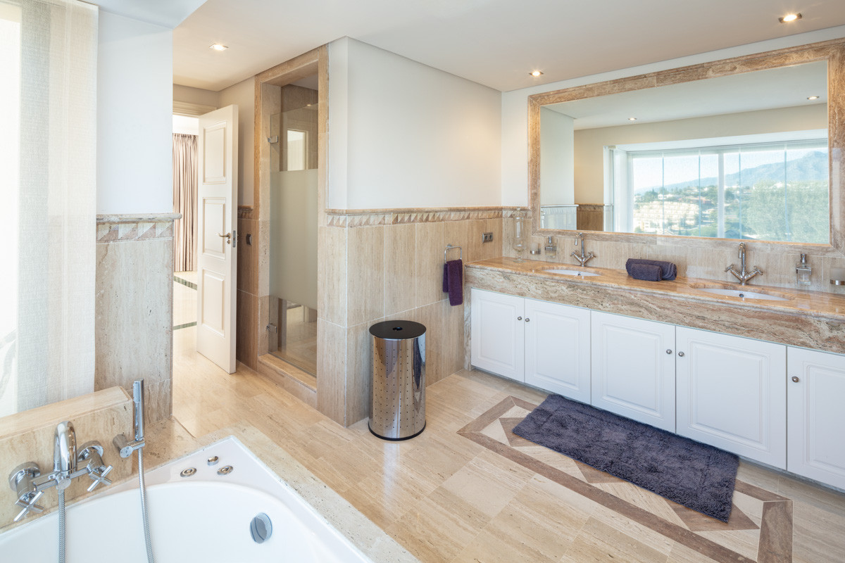 Huvila Benahavis, Malaga, Espanja 5 makuuhuonetta, 530 m2 No. 53497