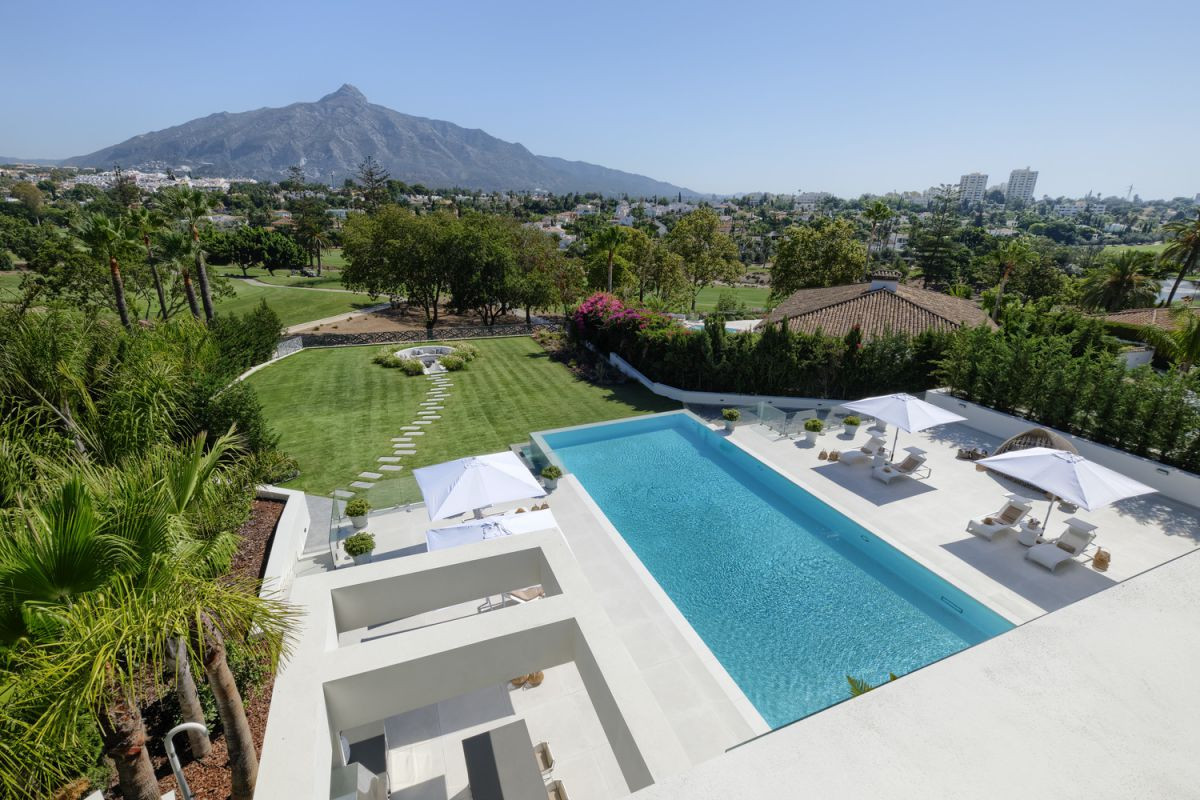 Villa i Nueva Andalucia, Malaga, Spanien 9 sovrum, 1197 kvm. Nr. 53389