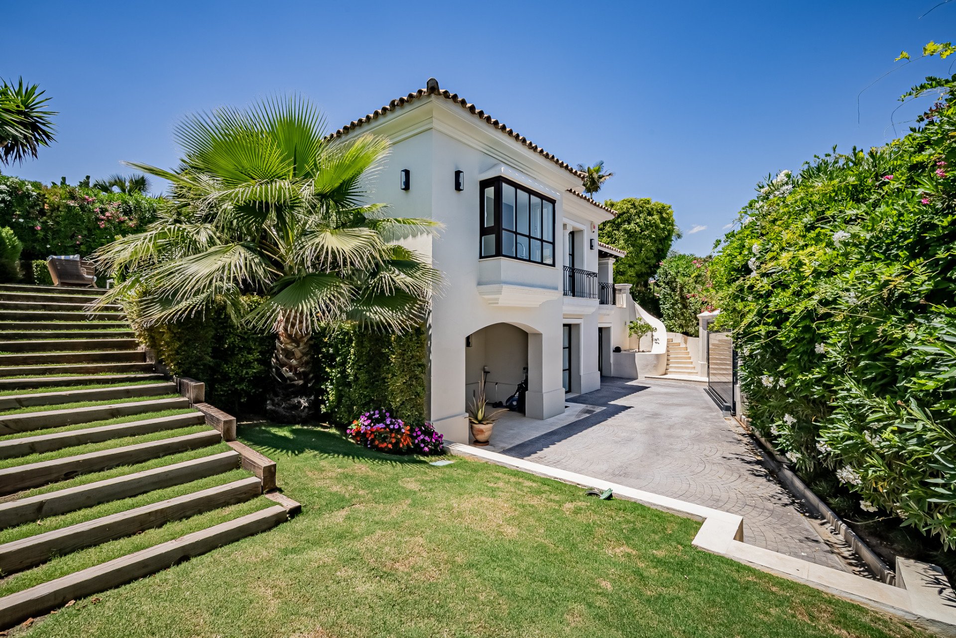 Villa en Nueva Andalucía, Málaga, España 5 dormitorios, 373 m2 No. 53554