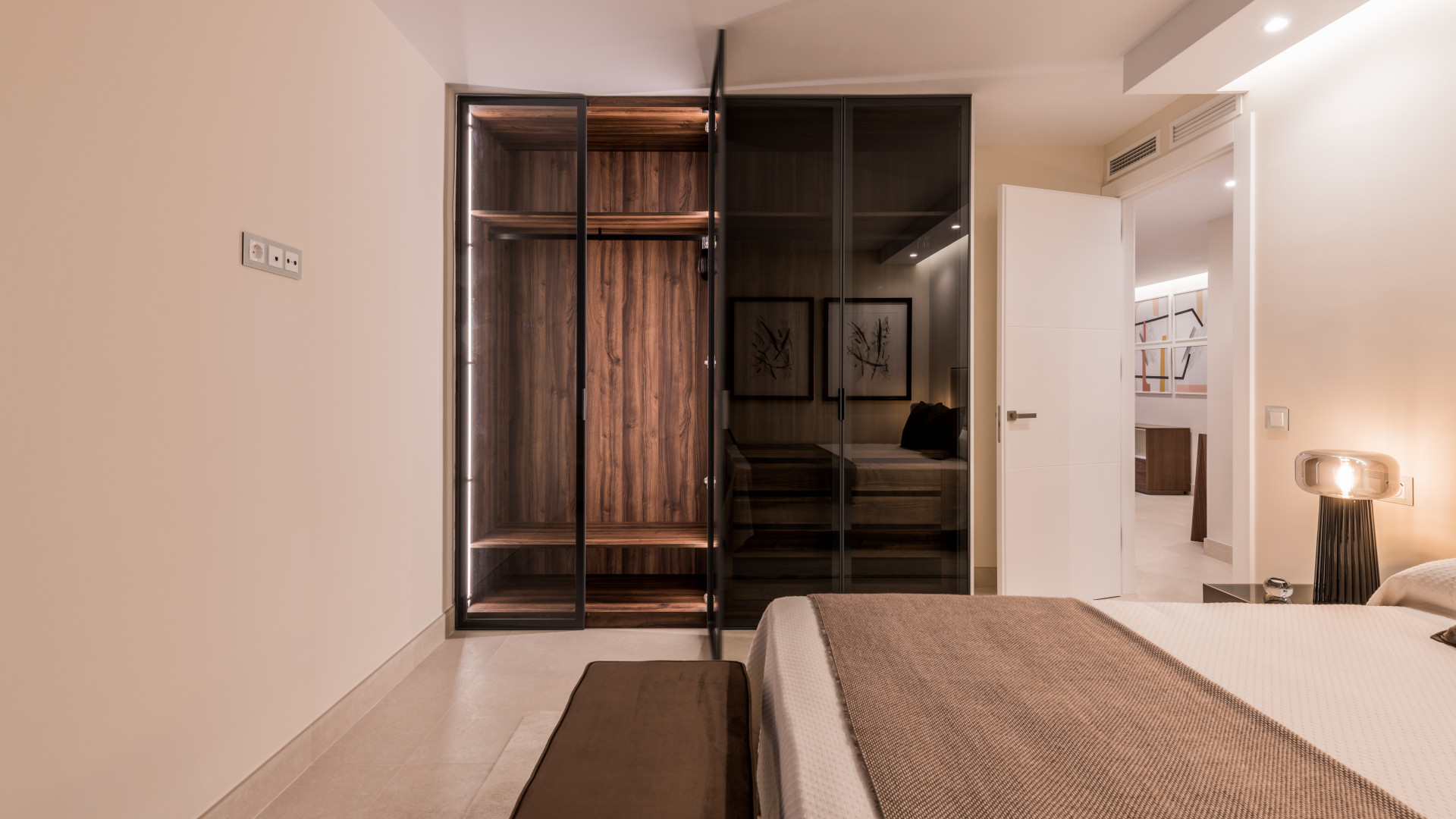 Dzīvoklis Marbella Golden Mile, Malaga, Spānijā 3 istabas, 138 m2 Nr. 53528
