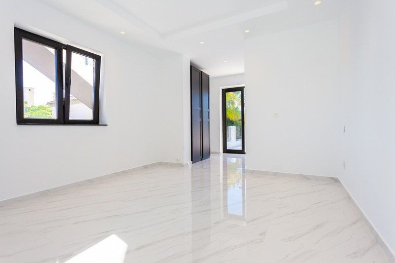 Villa a Marbella, Malaga, Spagna 5 camere da letto, 597 mq. N° 53440