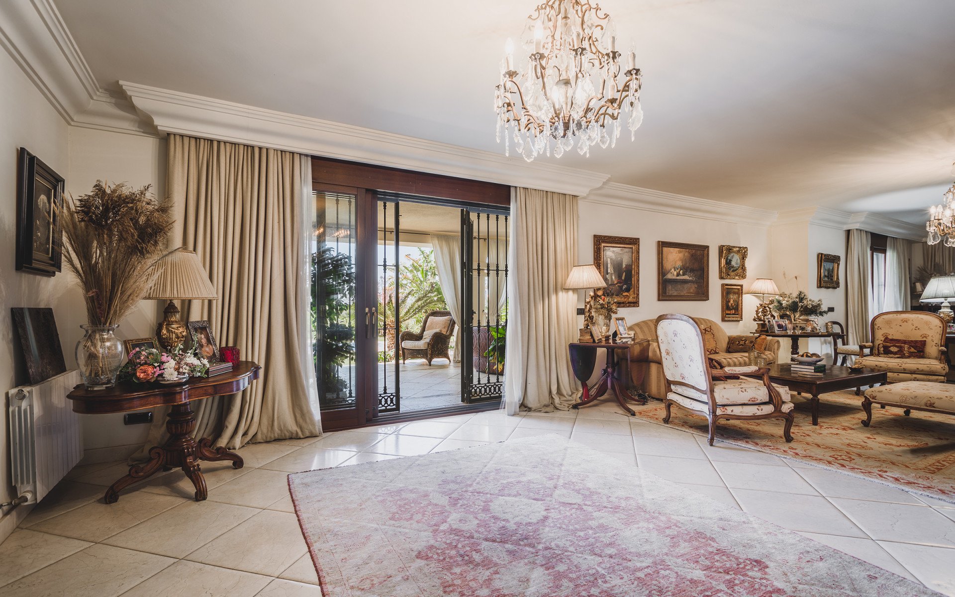 Villa Marbella, Malaga, Spānijā 4 istabas, 764 m2 Nr. 53519
