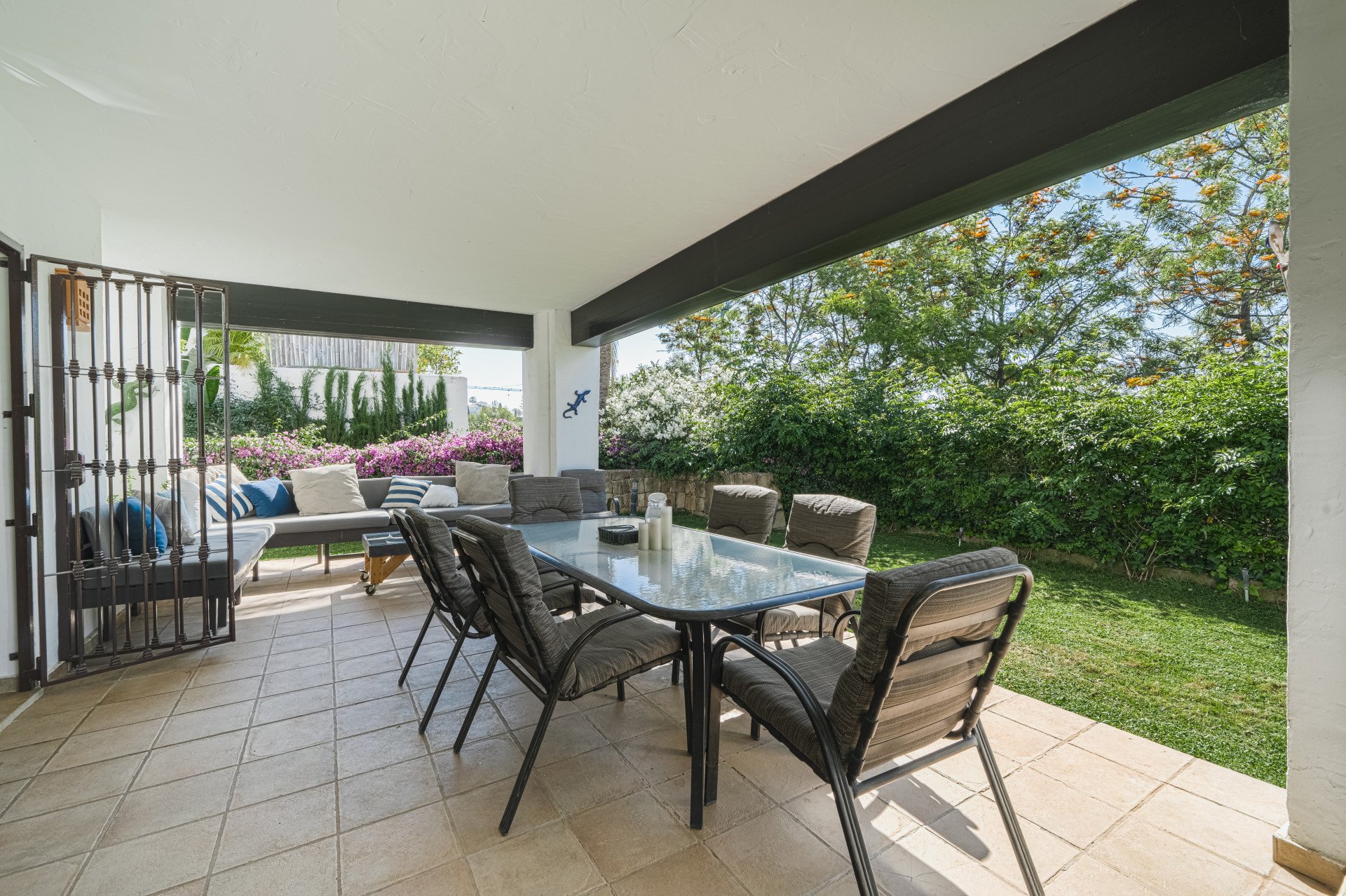 Apartment in Marbella, Malaga, Spain 2 bedrooms, 152 sq.m. No. 53521