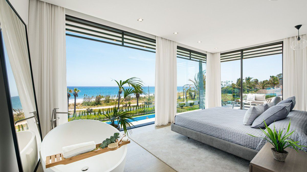Villa Estepona, Malaga, Spānijā 5 istabas, 454 m2 Nr. 53410