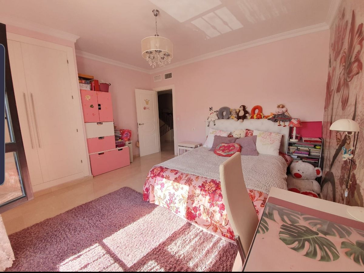 Townhouse in Guadalmina, Malaga, Spain 4 bedrooms, 349 sq.m. No. 53434