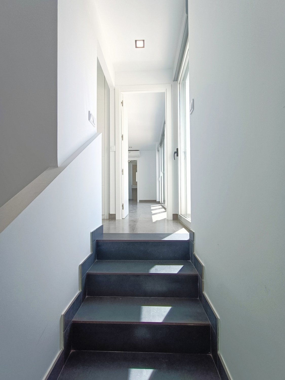 Attico a Estepona, Malaga, Spagna 2 camere da letto, 120 mq. N° 53573