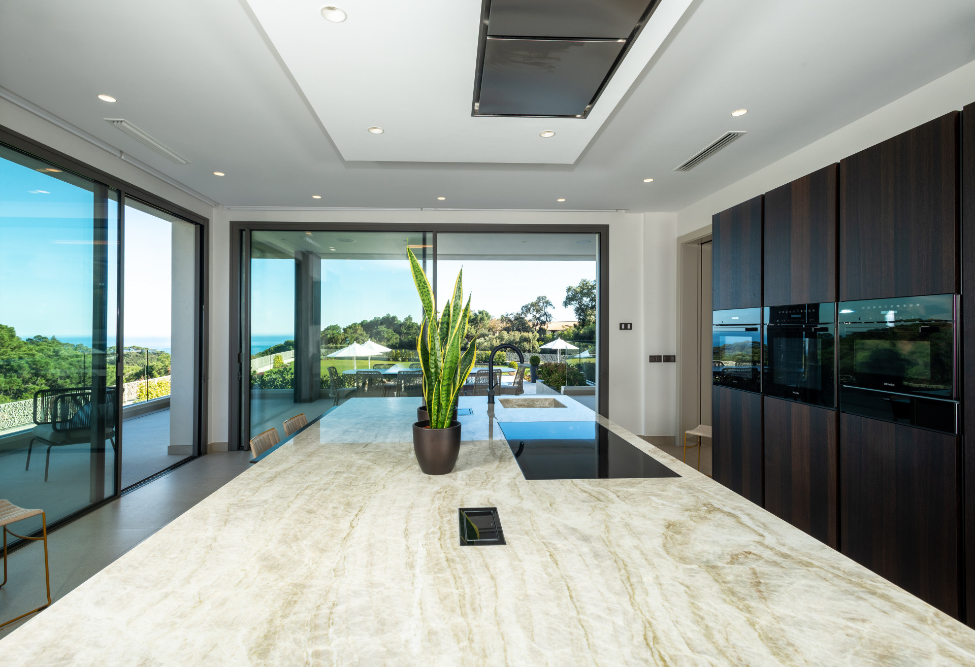 Villa i La Perla-Torremuelle, Malaga, Spanien 6 sovrum, 1400 kvm. Nr. 53422