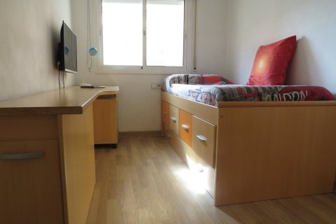 Apartment for sale in Salou, Tarragona, Spain 2 bedrooms, 100 sq.m. No. 53616 - photo 14