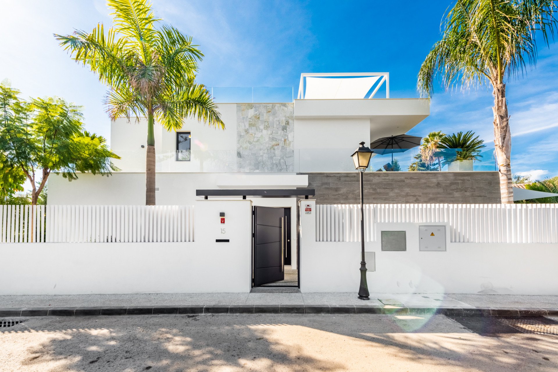 Villa i Marbella Golden Mile, Malaga, Spanien 5 sovrum, 393 kvm. Nr. 53570