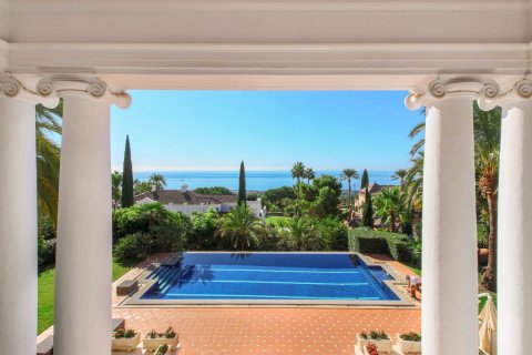 Villa for sale in Marbella Golden Mile, Malaga, Spain 5 bedrooms, 1130 sq.m. No. 53454 - photo 1