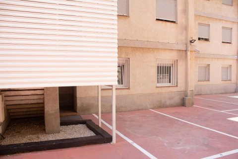 Apartment for rent in La Pineda, Tarragona, Spain 2 bedrooms, 80 sq.m. No. 53619 - photo 7