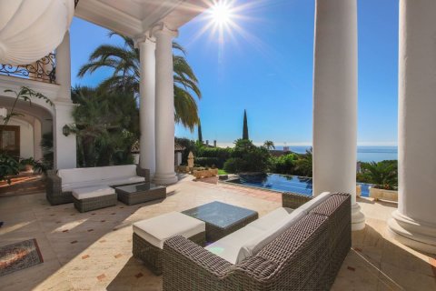 Villa for sale in Marbella Golden Mile, Malaga, Spain 5 bedrooms, 1130 sq.m. No. 53454 - photo 4