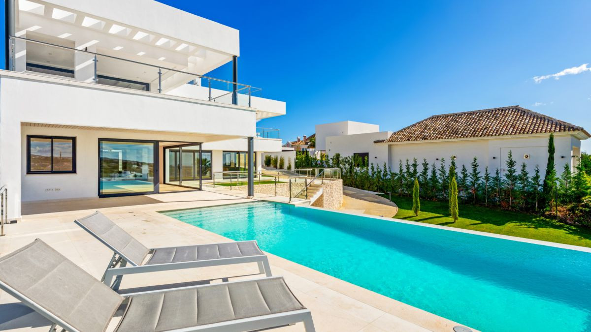 Willa w Nueva Andalucia, Malaga, Hiszpania 4 sypialnie, 749 mkw. nr 53398