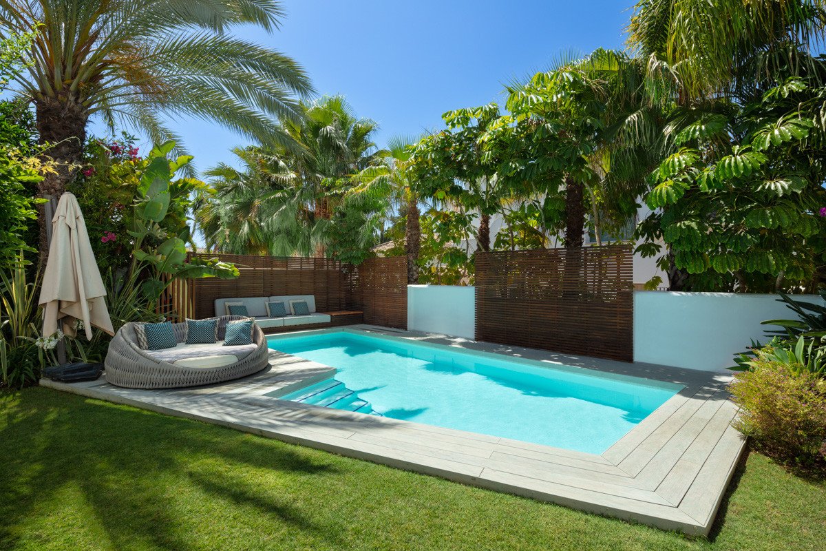 Villa i Marbella Golden Mile, Malaga, Spanien 4 sovrum, 240 kvm. Nr. 53572