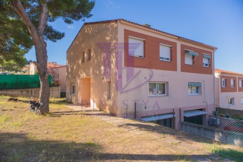 Townhouse for sale Cap Salou, Tarragona, Spain 3 bedrooms, 205 sq.m. No. 53635 - photo 16