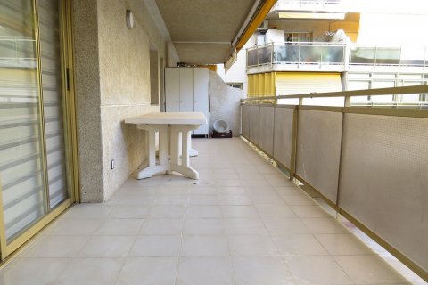 Apartment for sale in Salou, Tarragona, Spain 3 bedrooms, 103 sq.m. No. 53629 - photo 7