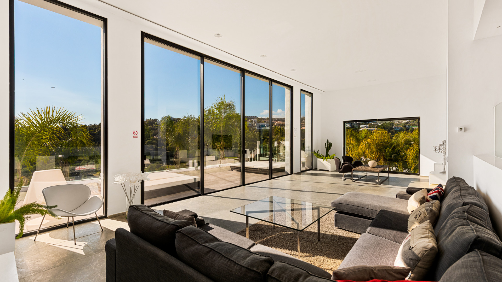 Villa i La Alqueria-El Paraíso, Malaga, Spanien 7 sovrum, 867 kvm. Nr. 53551