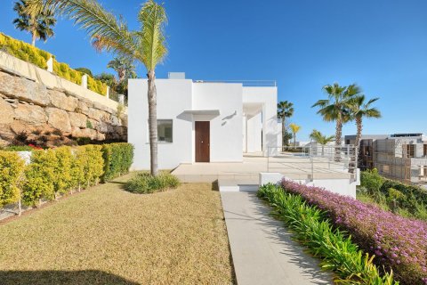 Villa for sale in Benahavis, Malaga, Spain 4 bedrooms, 288 sq.m. No. 53531 - photo 3